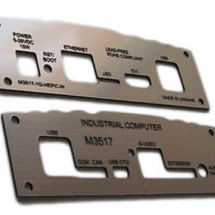 Виготовлення шильдів та табличок Фото 1